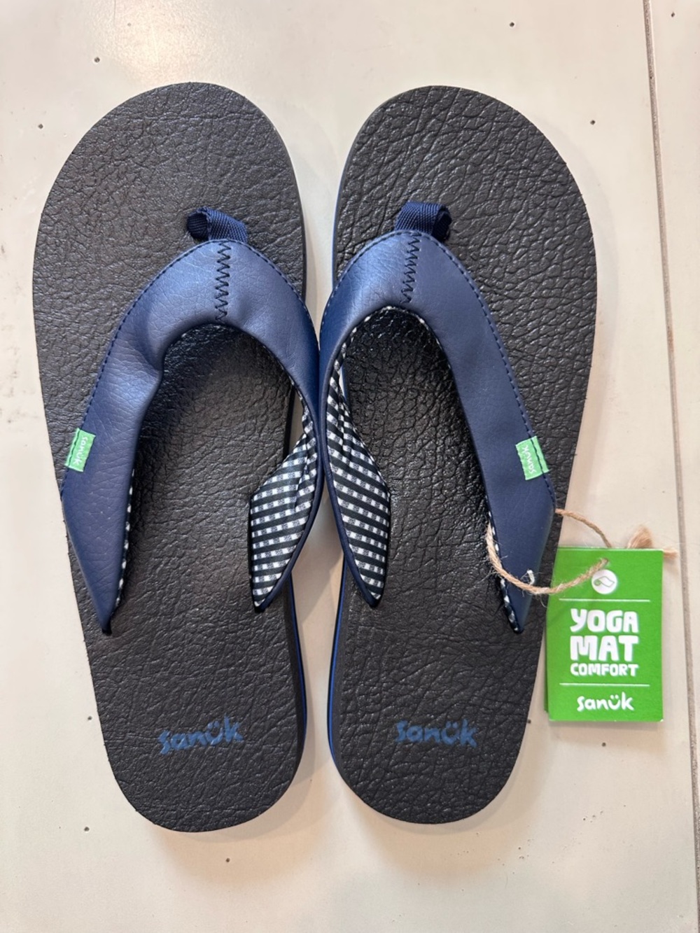 New, Sanuk Yoga Mat Confort Sandals